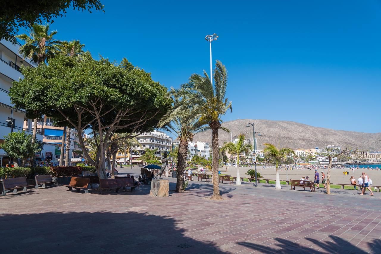 Modern Apartments Los Cristianos Center Exterior photo