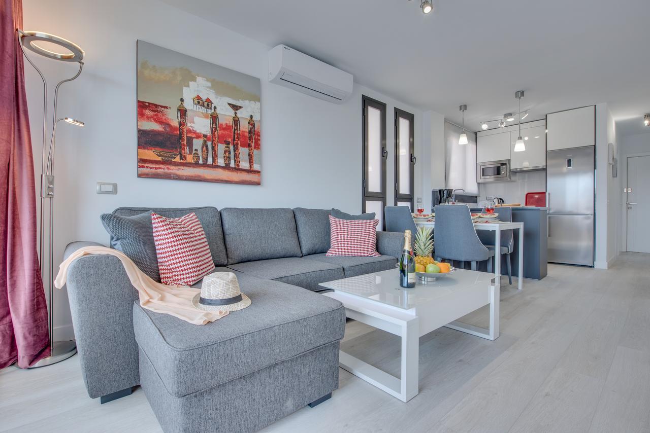 Modern Apartments Los Cristianos Center Exterior photo