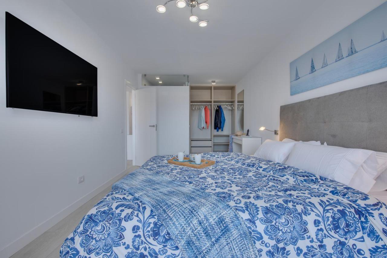 Modern Apartments Los Cristianos Center Exterior photo